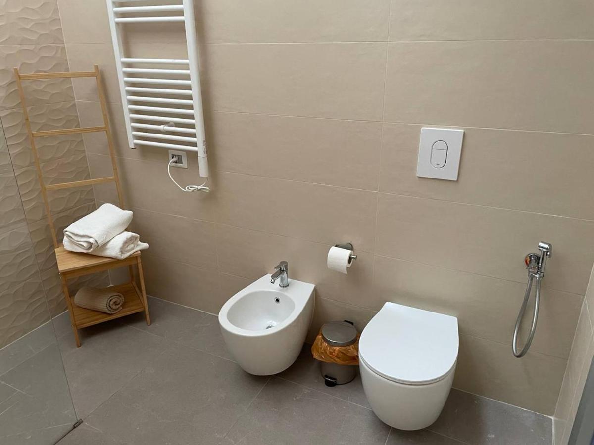 Alex Comfort House Bari Exterior foto